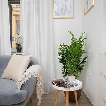 Elegant Apartment Next To Arena Pula Exterior photo